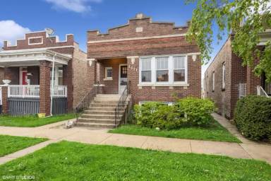 Main picture of 1411 S 56th Ct