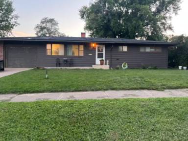 Main picture of 1001 Joy Ave
