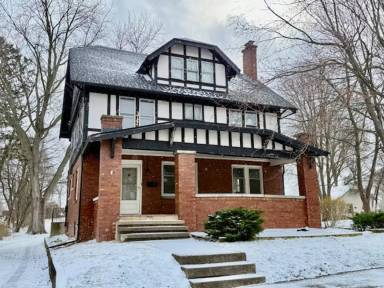 Main picture of 703 Chestnut St