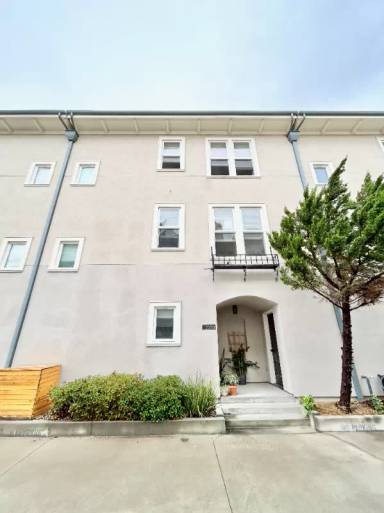Main picture of 2220 Leinberger Ln