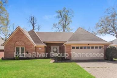 Main picture of 7883 Freehold Dr