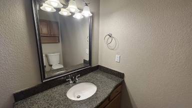 Main picture of Regency At the Lakes