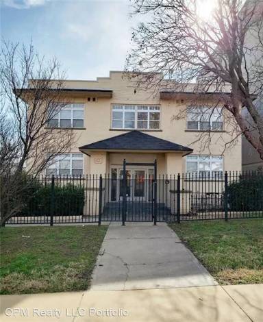 Main picture of 900 NW 13th St