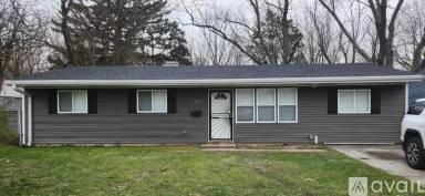 Main picture of 1020 E 47th Pl