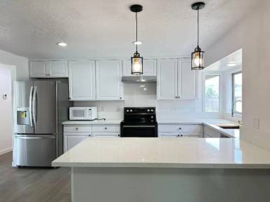 Main picture of 2305 SW Augusta Pl