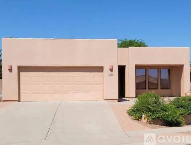 Main picture of 2421 N Avenida Esclava