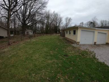 Main picture of 310 E Bond St