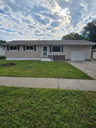 Main picture of 409 Logan St