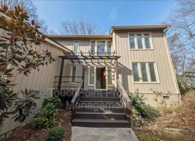 Main picture of 3023 Shallowood Ln