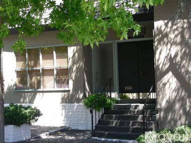 Main picture of 1202 Nye St