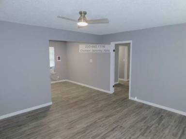 Main picture of 1105 Clower