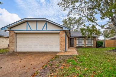 Main picture of 10051 Spotted Horse Dr