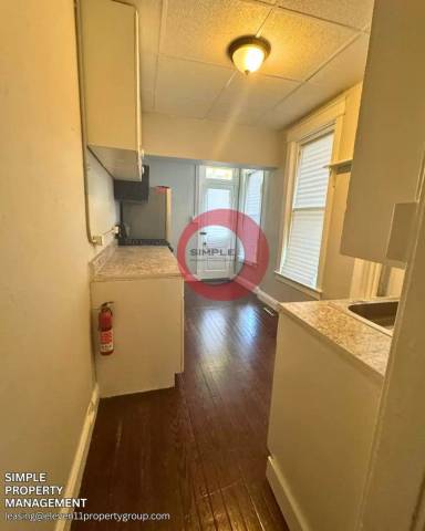Main picture of 223 N 11th St