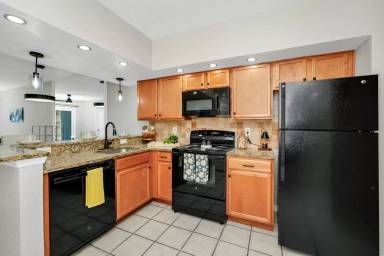 Main picture of 4999 Kyngs Heath Rd