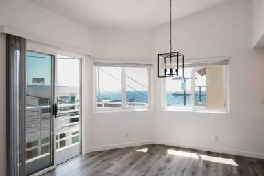 Main picture of 213 Moonstone St