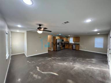 Main picture of 111 Falcon Dr