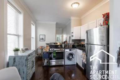 Main picture of 2905 N Mildred Ave