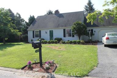 Main picture of 2421 Carllyn Dr