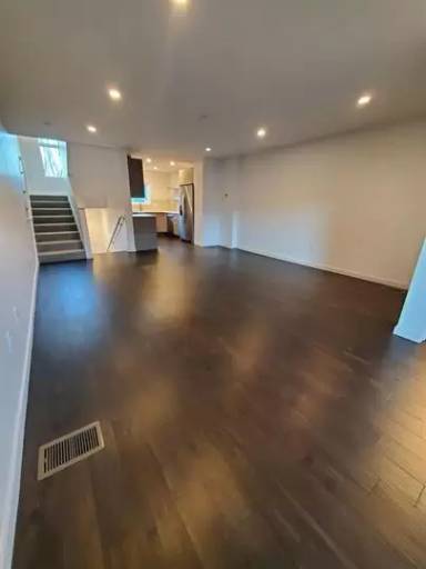 Main picture of 73 Village Ln