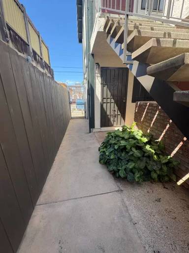 Main picture of 3958 Louisiana St