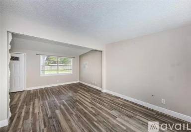Main picture of 1827 Barbara Ln