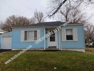 Main picture of 438 Plaza Ave