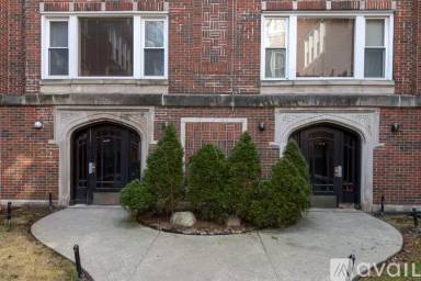 Main picture of 1949-57 E 73rd Pl