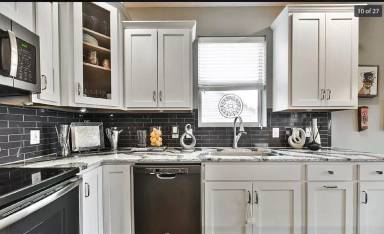 Main picture of 8218 Kilpatrick Pkwy