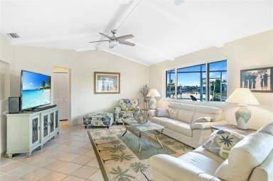 Main picture of 597 Bal Harbor Blvd
