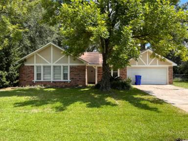 Main picture of 249 S Planer Mill Rd