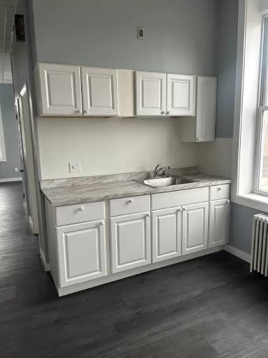 Main picture of 427 Main St