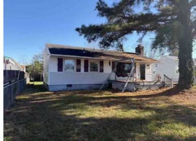 Main picture of 103 Woodbury Forrest Dr