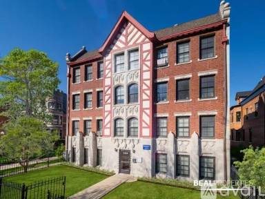 Main picture of 2420 N Kedzie Blvd