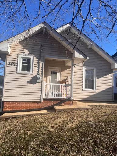 Main picture of 201 Bell St