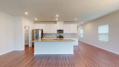 Main picture of 50 Sweet Olive St