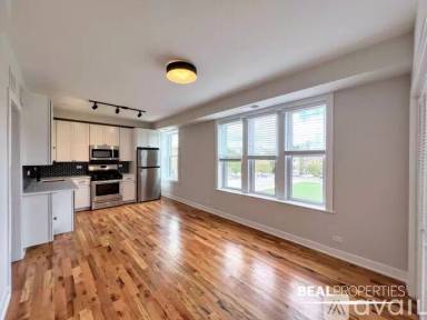 Main picture of 656 Wrightwood Apartments