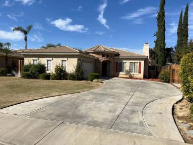 Main picture of 9914 Paper Moon Way