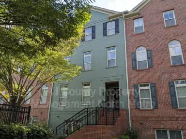 Main picture of 6465 Chariot St