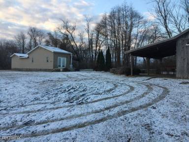 Main picture of 85 Airport Rd