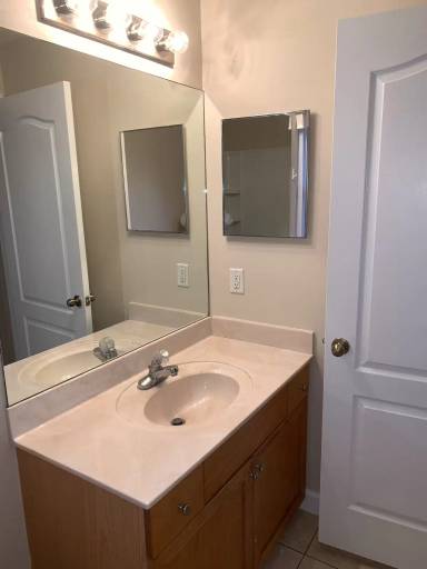 Main picture of 1660 Javier St SE