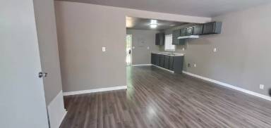 Main picture of 4034 Tennessee St