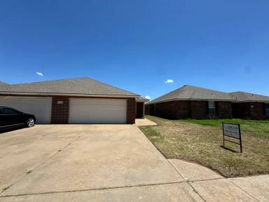 Main picture of 504 N Brentwood Ave