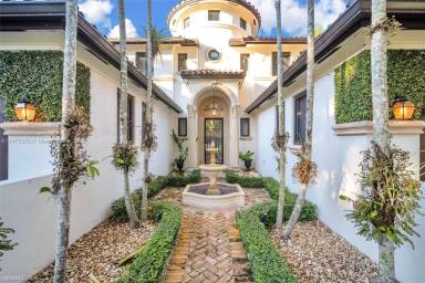 Main picture of 627 Alcazar Ave