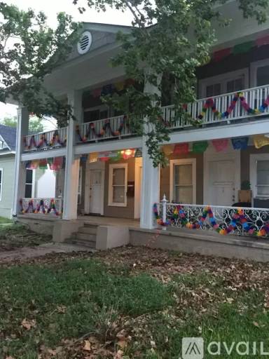 Main picture of 112 E Courtland Pl