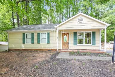 Main picture of 151 Laura Ave