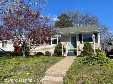 Main picture of 642 Roland Dr