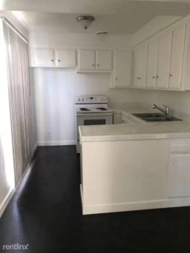 Main picture of 20880 Ventura Blvd