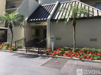 Main picture of 2900 Cove Cay Dr