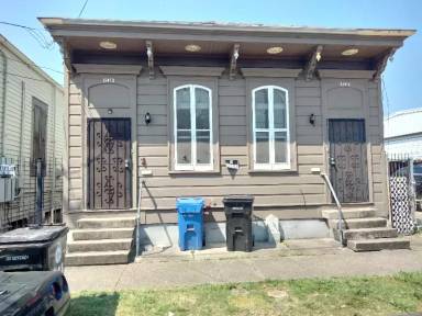 Main picture of 2116 Conti St