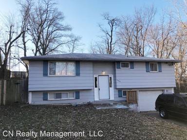 Main picture of 5000 N Crystal Ave